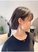 ボブ切りっぱなしストレート