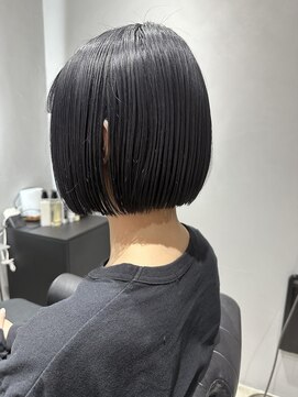エトラ 渋谷店(etora) ミニボブ ブルーブラック 切りっぱなしボブ
