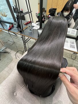 ラヴィエ(RAVIE) 【半田・髪質改善】縮毛矯正/トリートメント/マンツーマン