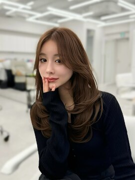 アマトウキョウスマートサロン(AMA TOKYO×Smart Salon) 大人レイヤー　20代30代40代　結べるレイヤーカット