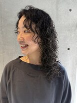 ウル 二子玉川(uru)&nbsp;カーリースパイラルレイヤーパーマ