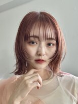ジーナ セントラル銀座(Zina)&nbsp;顔まわりレイヤーボブピンクカラーブリーチなしダブルカラー