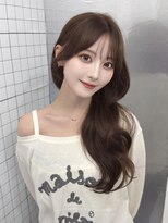ロムーク 表参道(LOMKH)&nbsp;小顔ロングレイヤーカット顔周り春ハッシュカット透明感カラー