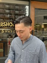フリーク バーバーショップ 都島店(FREAK BARBER SHOP)&nbsp;ナチュラルサイドパート×テーパーフェード