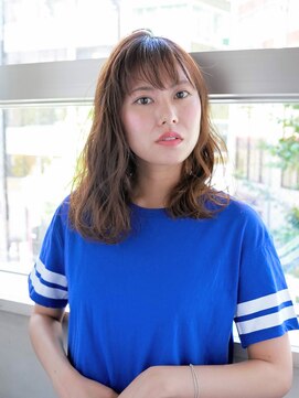 ルティア(Lutia) ゆるふわウェーブ ダブルカラー アッシュベージュ★★