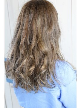 バニーズ 本店(Bunny's) アッシュベージュ