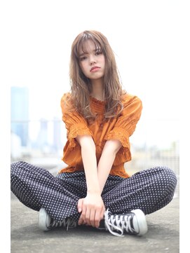 レンジシ オモテサンドウ(RENJISHI omotesando) ベージュカラーのニュアンスカールスタイル　【池田　涼平】