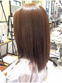アーモンドベージュ