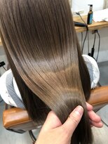 ネイヴィル(navile)&nbsp;ミネコラ×ミルクティベージュ