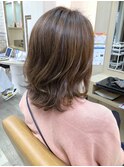 CINQ ミディアムレングスに毛先ふんわりパーマ