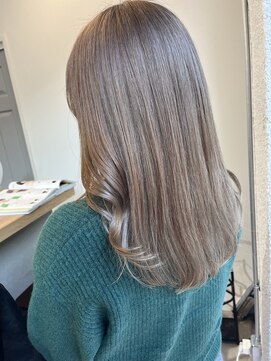 ピボット 北千住(PIVOT) 2ブリーチで作るベージュカラー