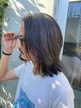 ビューズ オオサカ(VIEWS OSAKA) アップバング/ツーブロックマッシュ/コンマヘア[肥後橋駅]