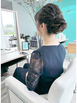 ユーフォリア(Euphoria.) お呼ばれヘアー