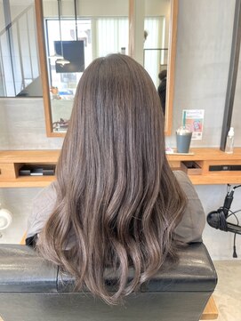 ソッカ(socca) 愛されセミロングが人気