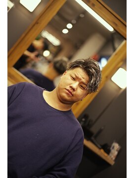 スター(STAR) 大人気★/ホワイトメッシュ/パーマ/メンズカット/メンズ