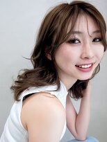 シェリー(Cherie) レイヤースタイル 顔周りアレンジ グレージュカラー