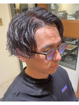 フリーク バーバーショップ 都島店(FREAK BARBER SHOP) 縦落ちスパイラルパーマダークブラウンセンターパート