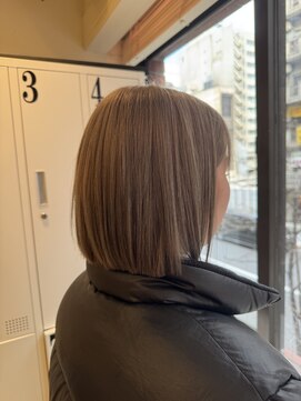 エイト新宿店(EIGHT shinjuku) ミルクティーベージュ