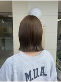 パツっと切りっぱなしボブ