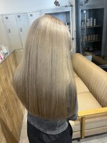 エイト 池袋店(EIGHT ikebukuro)&nbsp;ブリーチリタッチミルクティーベージュカラー