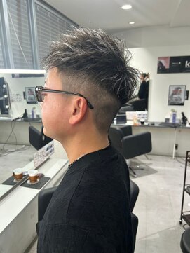 メンズサロン キング 梅田店(Men’s salon K!ng) 波巻きツイストスパイラルパーマ/フェザーパーマ/眉毛/メンズ