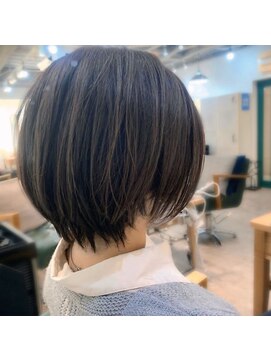 アオ 岡野 横浜(a-o) short hair