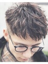 ★メンズ　アパレル系男子に大人気！おしゃれ刈り上げ×パーマ