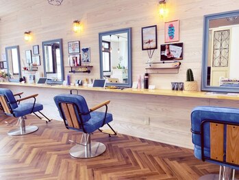 ジゼル(giselle.)の写真/４席のみのプライベート空間。周りを気にせず、ゆっくりとした時間を過ごしたい方にオススメのサロン。