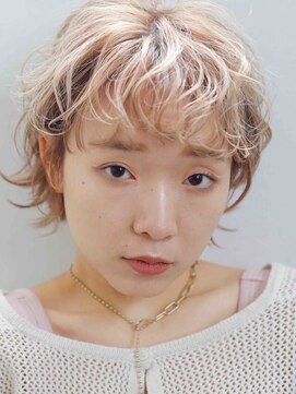 ロッソ ヘアアンドスパ 北千住店(Rosso Hair&SPA) パーマ風ハイトーンウェーブスタイル【北千住】