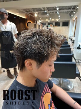 ルースト 渋谷店(ROOST) ツイストスパイキーショート