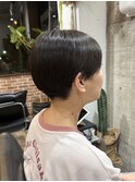 大人ボブレイヤーカットアッシュカラーダブルカラーおしゃれ女子