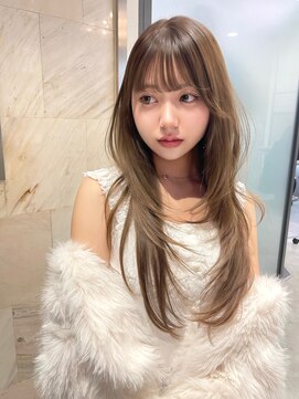 リリー(Lilley) ハッシュカット×オリーブグレージュ×韓国風巻き×髪質改善