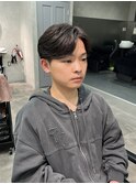 フェザーパーマ/毛流れセンターパート/刈り上げショート
