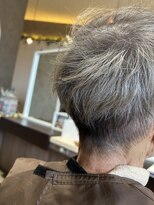 ヘアーアンドビューティーショップ エボルティー(hair&beauty shop EvoLuty)&nbsp;白髪をいかしたデザインカラー