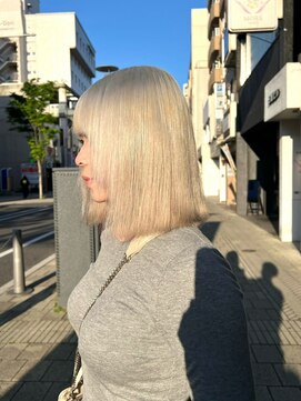 パーヴミックスネム(ParveMix NEMU) 岡山/岡山レイヤーカット/顔まわりカット/ダブルカラー/ブリーチ