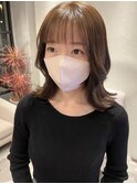 アッシュベージュ韓国風くびれヘア 【20代/30代/40代】