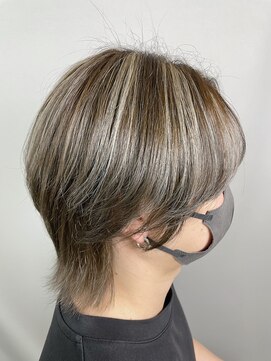 アドール(ADOR) [MIHO*ADOR] マッシュウルフ/ ハイライト/ ミルクティー