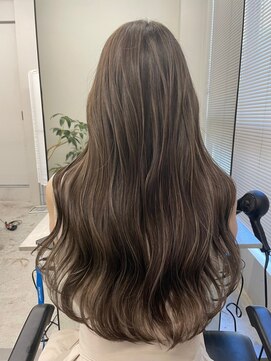 リリット(ReLit) くすみベージュマロンベージュホワイトブロンド細めハイライト