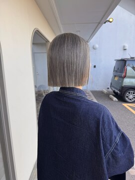 リル(LIL') ホワイトベージュ