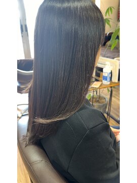 エスト(est.) キレイに伸ばすならミネコラトリートメント　20代30代40代50代