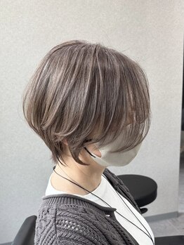 Yeeee.s by INCE 加古川【イーズ】髪質改善・白髪ぼかし【9月上旬(予定)】の写真/【30代40代からの髪悩みに】大人女性のための白髪ぼかしケア。上品で品のある洗練されたスタイルに