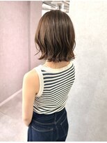 フランチェスカドットボブ(francesca.bob) 切りっぱなしボブ×アッシュベージュ【渡辺俊弥】梅田