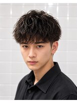 ゼロスバーバー(0's BARBER SHOP)&nbsp;マッシュツイストスパイラルパーマツイスパ縦落ち無造作束感ー