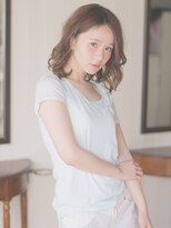 オジコ(ojiko)&nbsp;☆月曜営業☆ojiko.ゆるふわ外国人風カラーでナチュラルセミディ