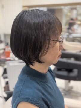 ミングル(MINGLE) ヘルシースタイル大人ショート30代40代50代ブルーグレージュ