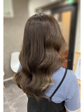 カッコ(kakko) オリーブベージュ×イヤリングカラー