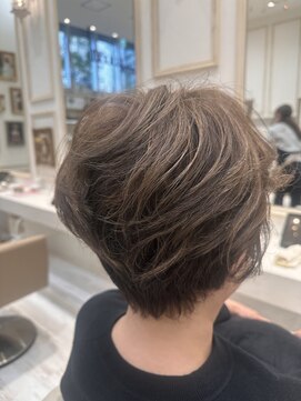 フェリー 有明ガーデン店(FEERIE) 極細ハイライトで作る☆オリーブグレージュ