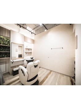 大人の女性からも大人気◎落ち着いた店内で最上級の髪質改善を【髪質改善/縮毛矯正】