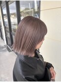くすみグレージュ