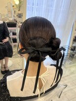 ヘアメイクアンドセットサロン リッコ(Hair make&set salon Ricco)&nbsp;タイトリボンヘア